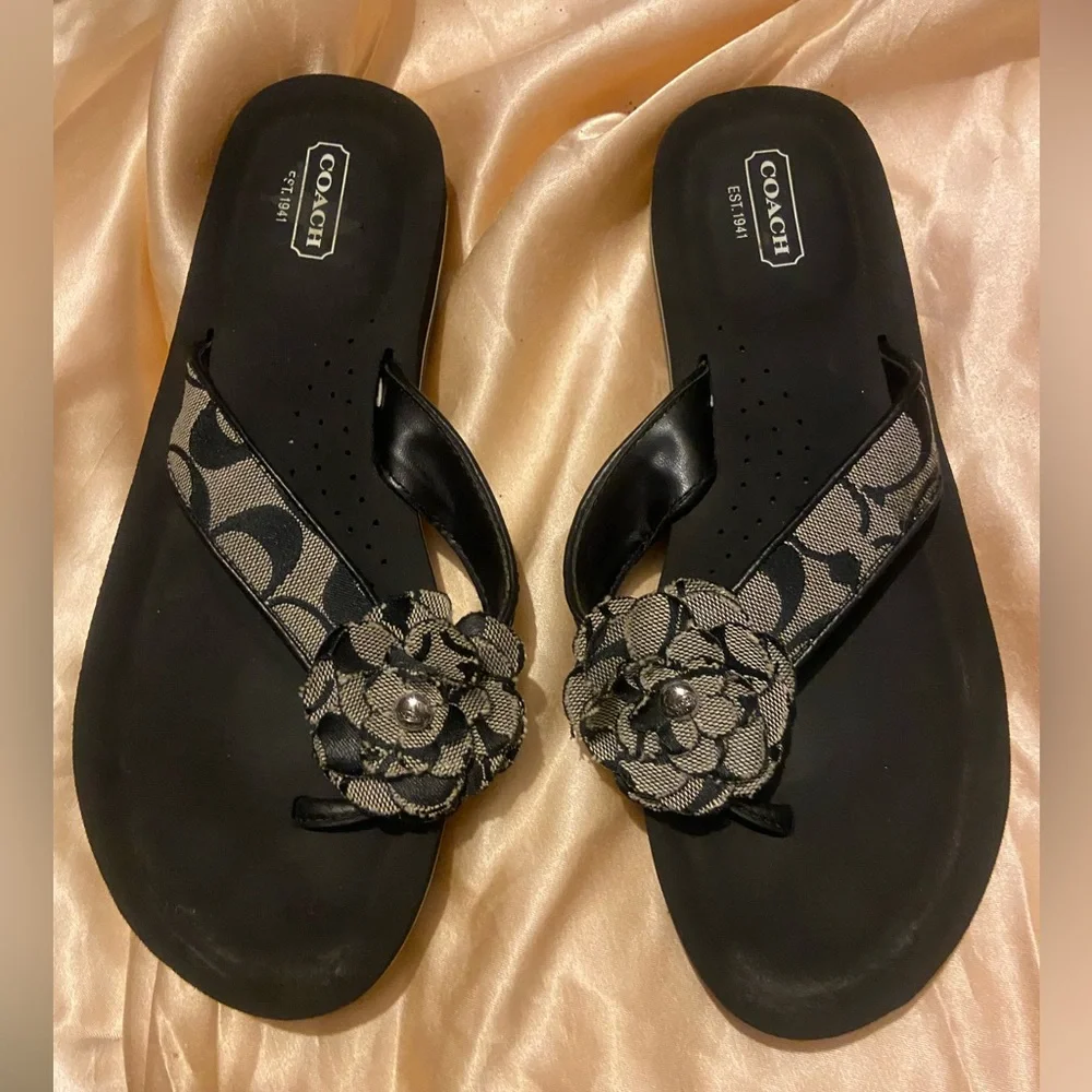 Coach Flower Sandals Size 9B - Picture 1 of 11